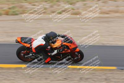 media/Sep-11-2022-SoCal Trackdays (Sun) [[81b7e951af]]/Turn 9 Inside (910am)/